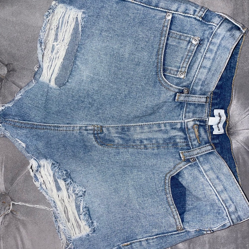 Superdown high waisted shorts